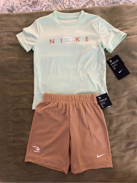 Nike Other - Nike Mint Green Short Sleeve Top & Athletic Shorts Set
